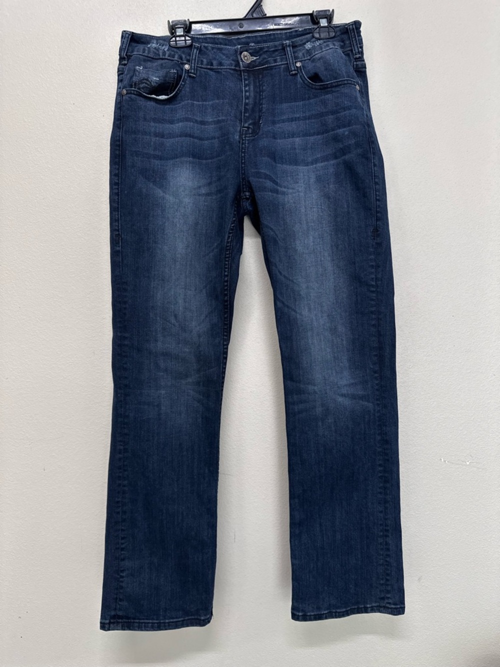 Cowgirl Tuff Co Classy Diva Bootcut Blue Dark Wash Whiskered Jeans Women’s 32/33